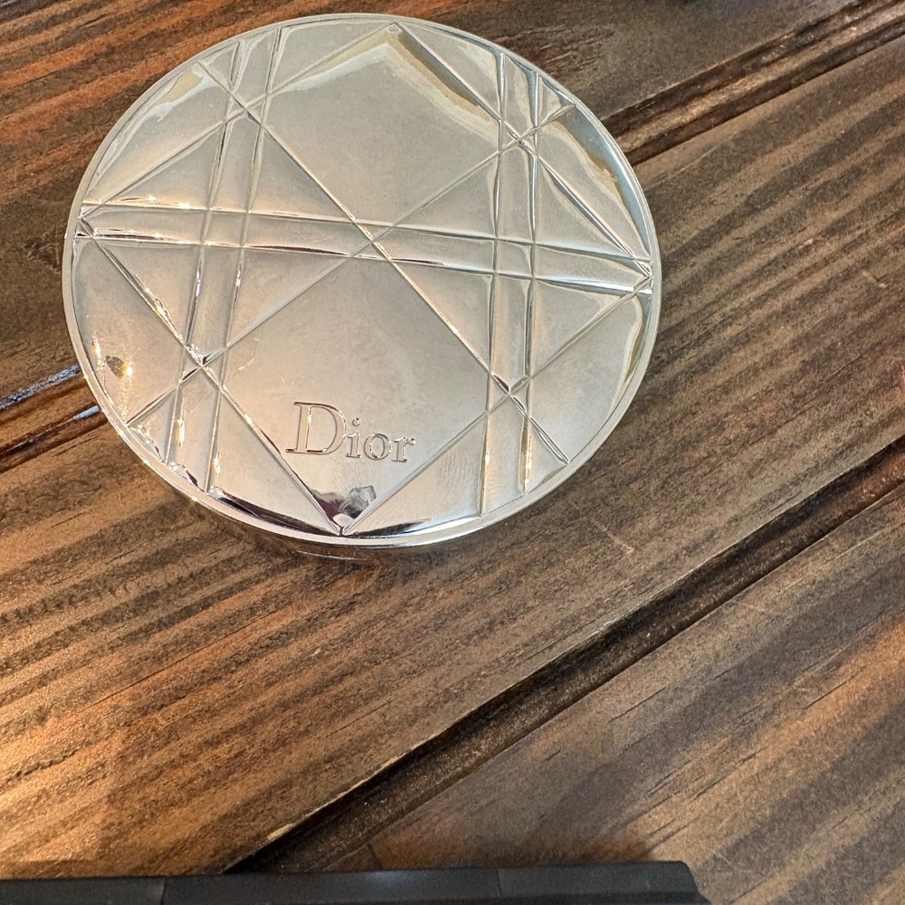 Guerlain Dior Mac Chanel Bundle of empty makeup mirror compacts - Picture 7 of 8